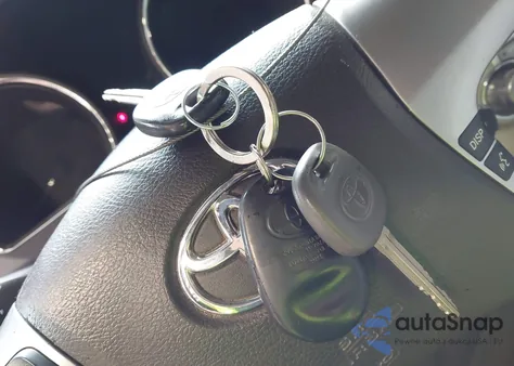 2012 Toyota Highlander Base V6 из США, поврежденный, VIN 5TDBK3EHXCS151934